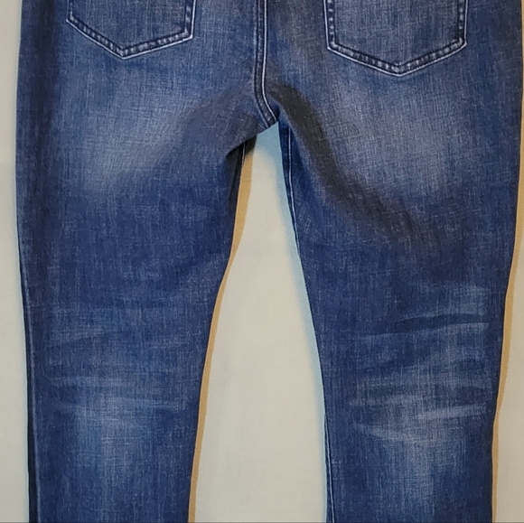 CAbi Woen's Dark Blue High Straight Jeans. Size 12 - Picture 5 of 5